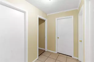 970 SW 67th Ave, North Lauderdale, FL 33068 - Photo 16