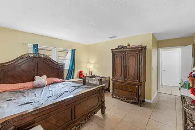 970 SW 67th Avenue, Pompano Beach, FL 33068 - Photo 18