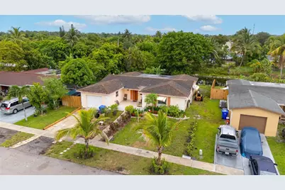 970 SW 67th Avenue, Pompano Beach, FL 33068 - Photo 4