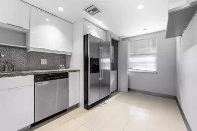 535 Oaks Drive #508, Pompano Beach, FL 33069 - Photo 4