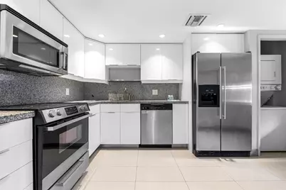 535 Oaks Drive #508, Pompano Beach, FL 33069 - Photo 6