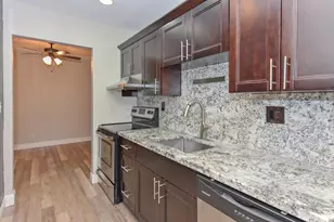 298 SW 6th St, Boca Raton, FL 33432 - Photo 12