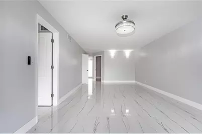 361 S Hollybrook Drive #105, Hollywood, FL 33025 - Photo 8