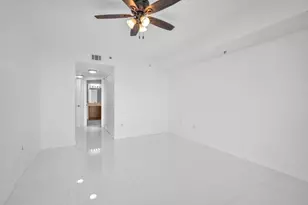 2641 N Flamingo Rd, Sunrise, FL 33323 - Photo 6