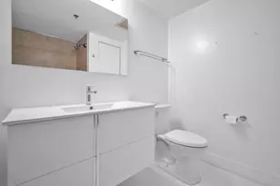 2641 N Flamingo Rd, Sunrise, FL 33323 - Photo 8