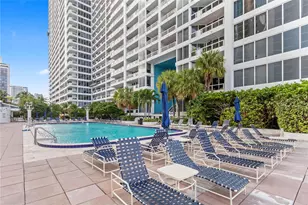 1717 N Bayshore Dr, Miami, FL 33132 - Photo 44