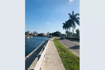 500 Layne Boulevard #18, Hallandale Beach, FL 33009 - Photo 14