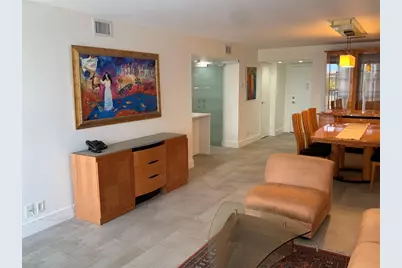 1000 Parkview Drive #319, Hallandale Beach, FL 33009 - Photo 2