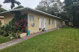 1546 NE 111th St, Miami, FL 33161 - Photo 1