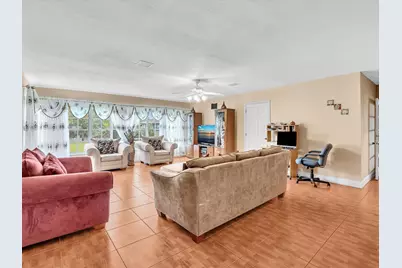 4220 NW 49th Avenue, Lauderdale Lakes, FL 33319 - Photo 20