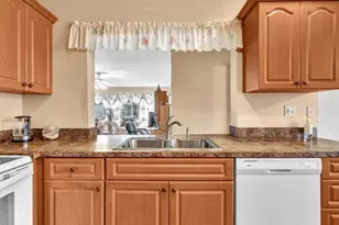 4220 NW 49th Ave, Lauderdale Lakes, FL 33319 - Photo 40