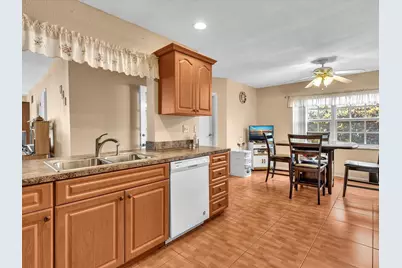 4220 NW 49th Avenue, Lauderdale Lakes, FL 33319 - Photo 38