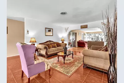 4220 NW 49th Avenue, Lauderdale Lakes, FL 33319 - Photo 8