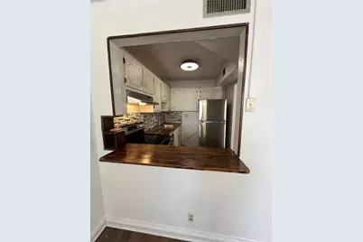 9141 Sunrise Lakes Boulevard #115, Sunrise, FL 33322 - Photo 6