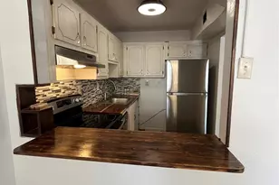 9141 Sunrise Lakes Blvd, Sunrise, FL 33322 - Photo 6