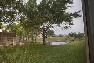 9141 Sunrise Lakes Blvd, Sunrise, FL 33322 - Photo 16