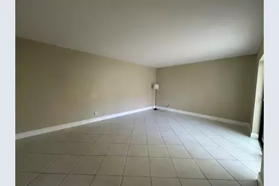 2095 White Pine Circle #A, Greenacres, FL 33415 - Photo 4