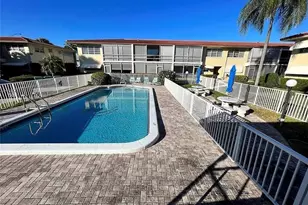 2202 NE 36th St, Lighthouse Point, FL 33064 - Photo 42