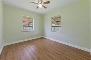2071 NE 180th St, North Miami Beach, FL 33162 - Photo 20