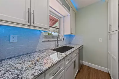 2071 NE 180th Street, North Miami Beach, FL 33162 - Photo 12