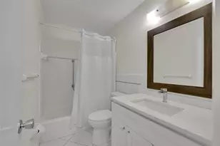 4820 NE 23rd Ave, Fort Lauderdale, FL 33308 - Photo 8