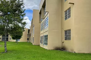 6071 NW 61 Unit, Tamarac, FL 33319 - Photo 24