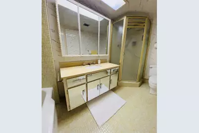 800 NE 195th Street #307, Miami, FL 33179 - Photo 42