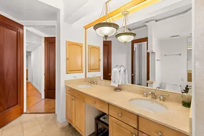 100 S Birch Road #2705, Fort Lauderdale, FL 33316 - Photo 14