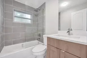 3721 N 66th Ave, Hollywood, FL 33024 - Photo 12