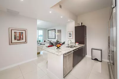 950 Brickell Bay Drive #5205, Miami, FL 33131 - Photo 10