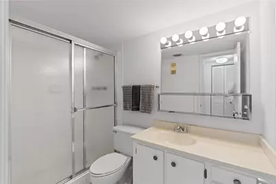 900 Colony Point Circle #511, Pembroke Pines, FL 33026 - Photo 22