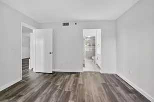 260 NW 67th St, Boca Raton, FL 33487 - Photo 14
