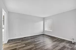 260 NW 67th St, Boca Raton, FL 33487 - Photo 12