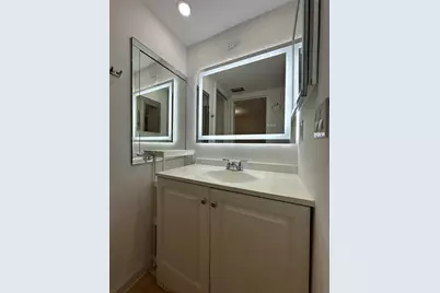 7673 Tahiti Lane #105, Lake Worth, FL 33467 - Photo 10