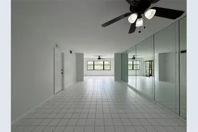 7673 Tahiti Lane #105, Lake Worth, FL 33467 - Photo 6