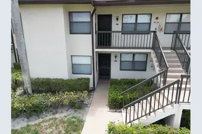 7673 Tahiti Lane #105, Lake Worth, FL 33467 - Photo 2