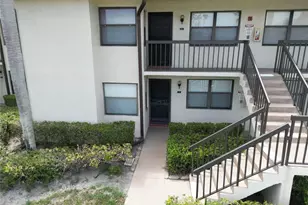 7673 Tahiti Ln, Lake Worth, FL 33467 - Photo 2