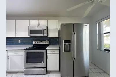 7673 Tahiti Lane #105, Lake Worth, FL 33467 - Photo 4