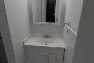 5321 NE 24th Terrace, Fort Lauderdale, FL 33308 - Photo 8