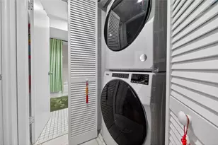 10145 Sunrise Lakes Blvd, Sunrise, FL 33322 - Photo 4