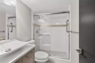 808 SE 7th St, Deerfield Beach, FL 33441 - Photo 22