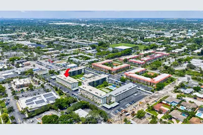 808 SE 7th Street #105-B, Deerfield Beach, FL 33441 - Photo 32