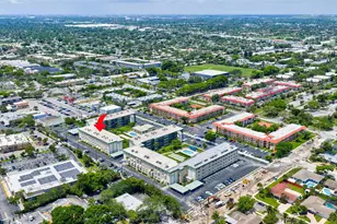 808 SE 7th St, Deerfield Beach, FL 33441 - Photo 32