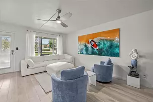 808 SE 7th St, Deerfield Beach, FL 33441 - Photo 8