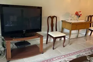 2801 Somerset Dr, Fort Lauderdale, FL 33311 - Photo 2