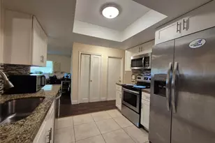 1390 NW 70th Ln, Margate, FL 33063 - Photo 16