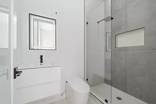 40 NE 16th Pl, Fort Lauderdale, FL 33305 - Photo 38