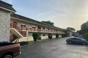 5900 NW 17th Pl, Sunrise, FL 33313 - Photo 1