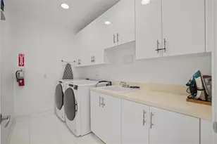 347 Oak St, Hollywood, FL 33019 - Photo 28