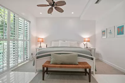 347 Oak Street #B1, Hollywood, FL 33019 - Photo 8